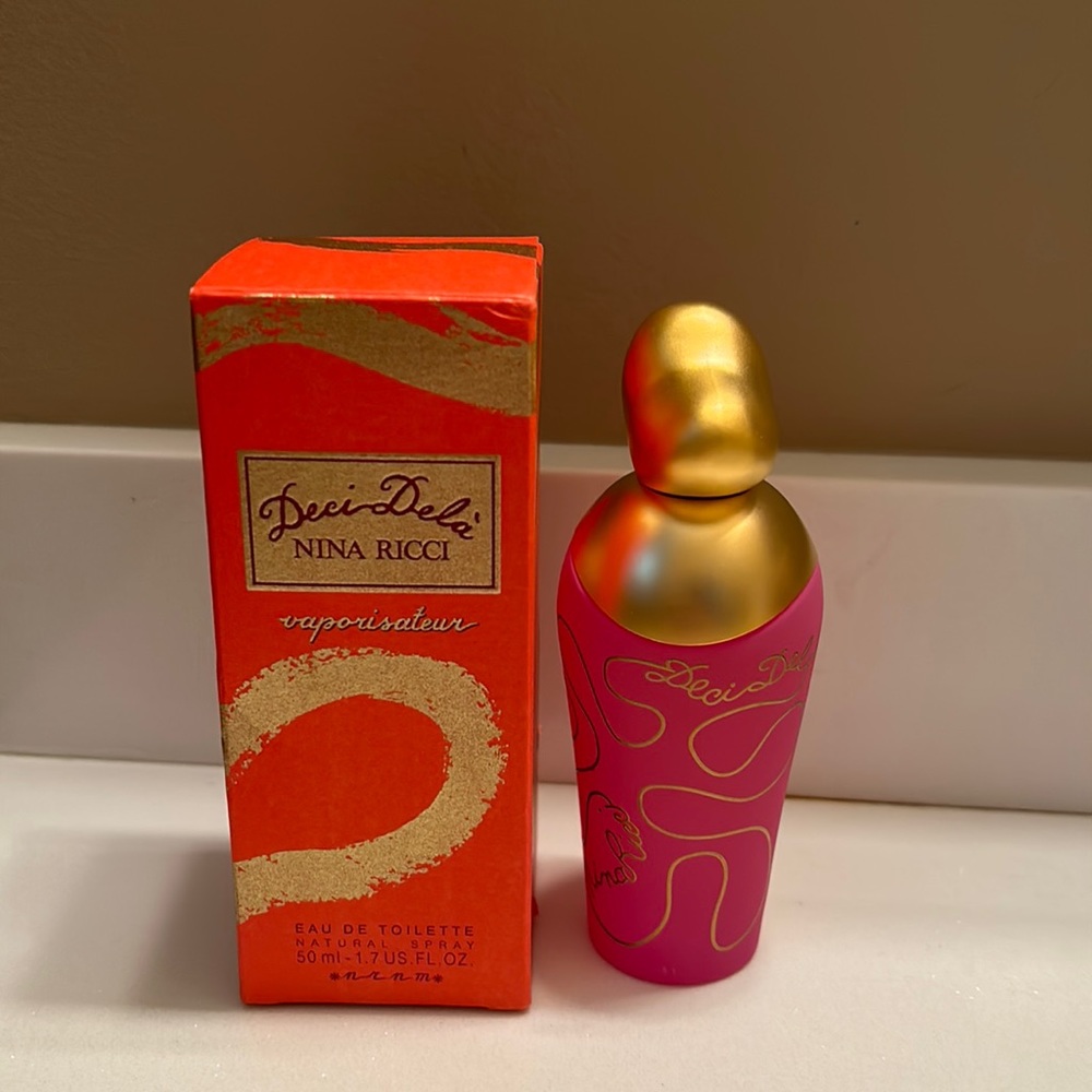 Deck Delia, NINA RICCI EAU DE TOILETTE